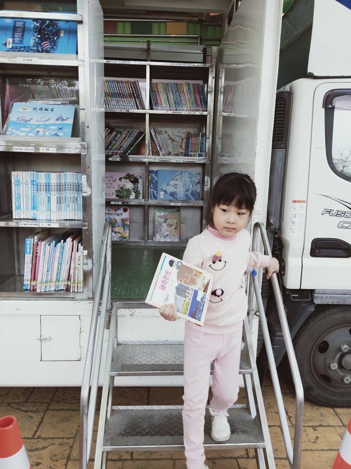 活動花絮108-02-01行動圖書車